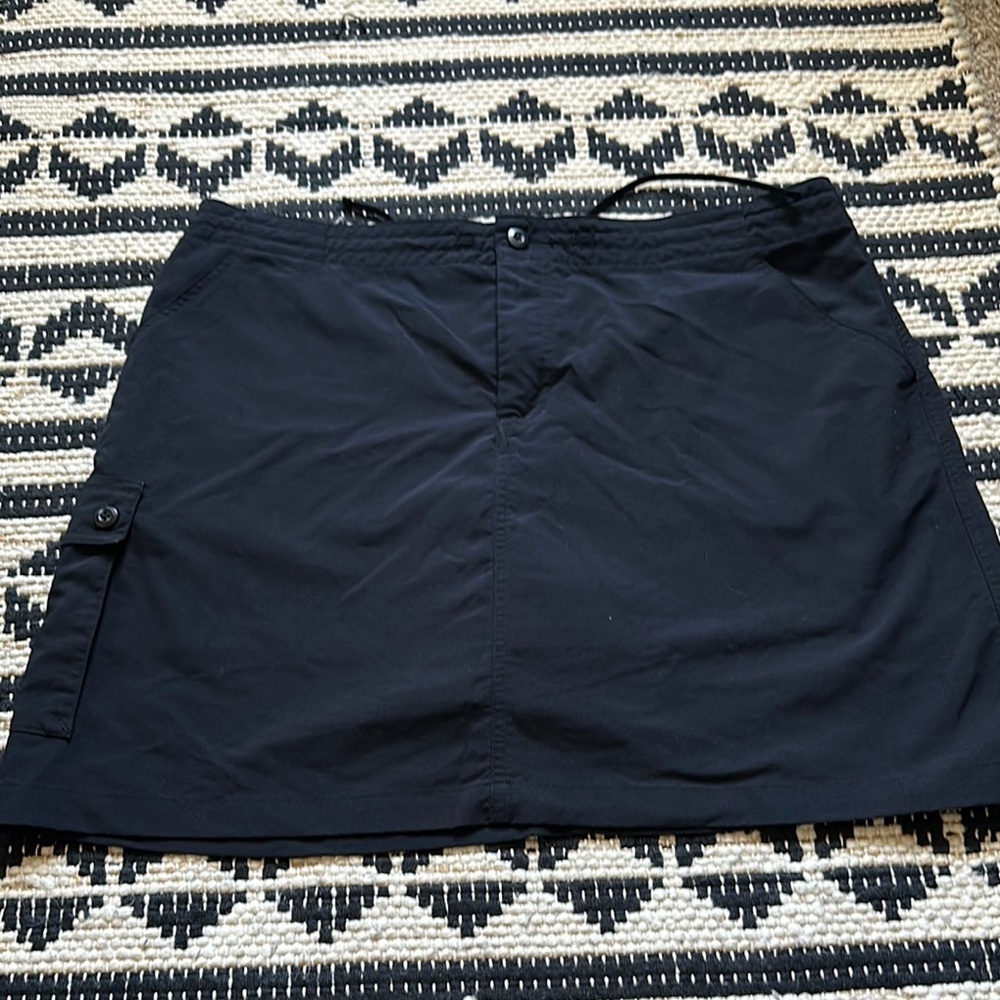 Patagonia Inter-Continental Hideaway Skort - Picture 2 of 5